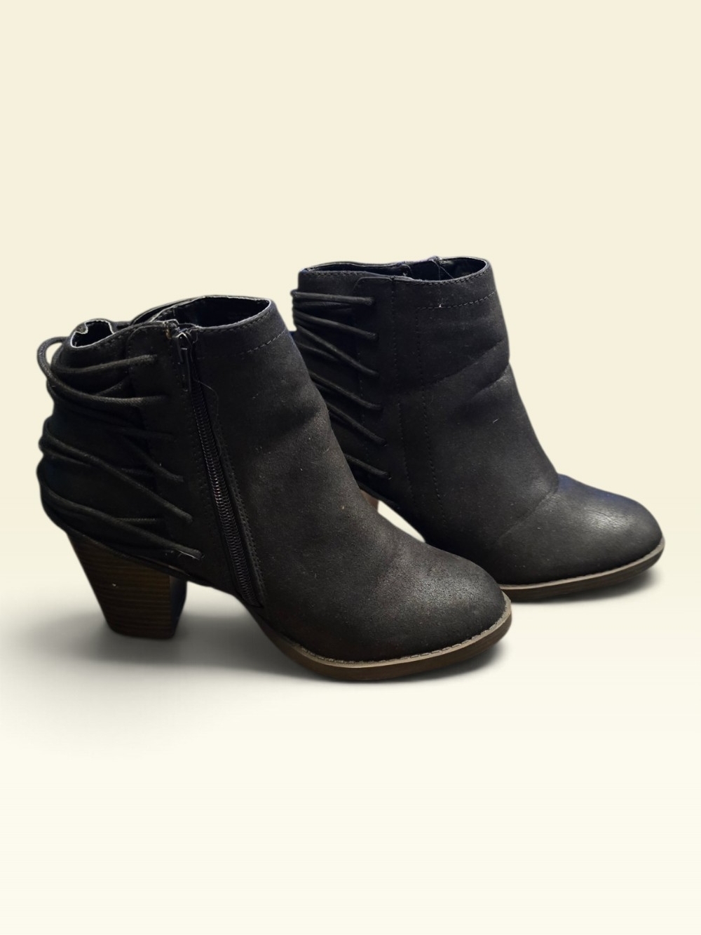 Candie's Black Suede Ankle Booties with Stacked Heel Size 8